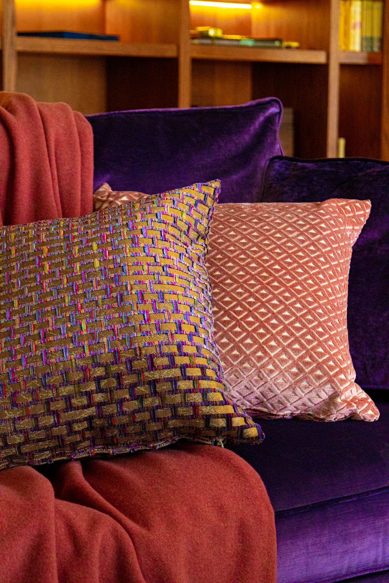 Cuscino da Arredo Multicolor in Velluto di Seta 50x50 - Biancheria